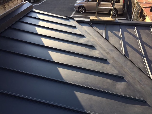 立平工法で屋根の増設